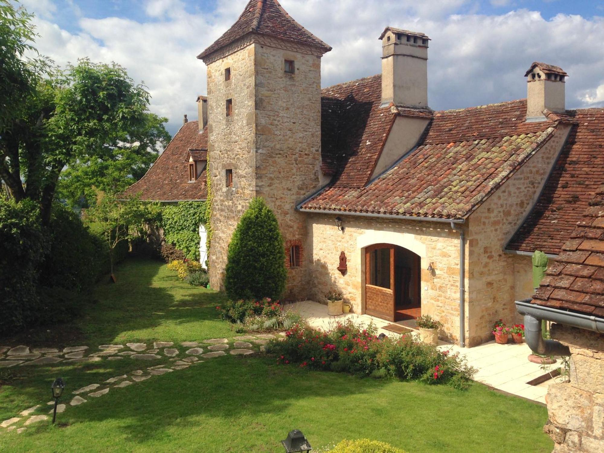 Manoir De Rieuzal Bed & Breakfast Loubressac Екстериор снимка